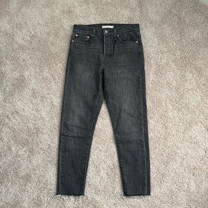 Levi Ankle Length Wedgie Skinny Jean